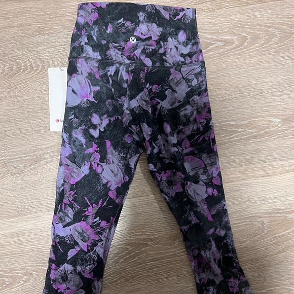 Lululemon tights align HR - Picture 2 of 5